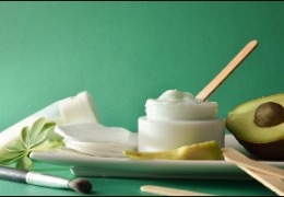 貼片面膜和涂抹面膜，哪個更適合你的肌膚？